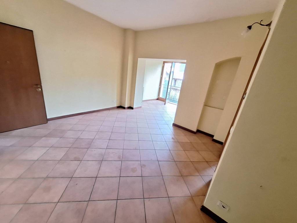 Appartamento a Cuveglio in Via 24 Maggio, 68 - Foto 3