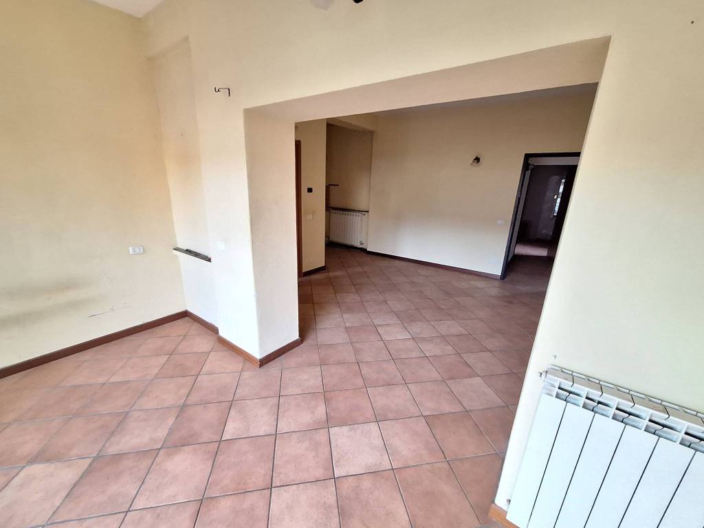 Appartamento a Cuveglio in Via 24 Maggio, 68 - Foto 4