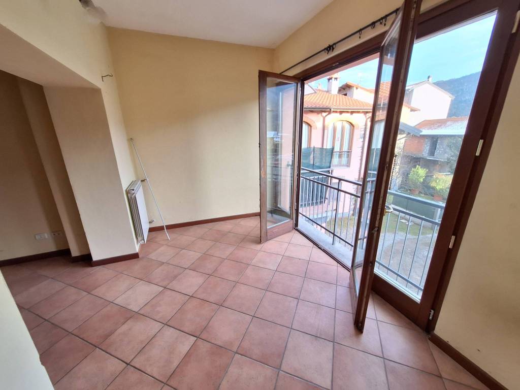 Appartamento a Cuveglio in Via 24 Maggio, 68 - Foto 5