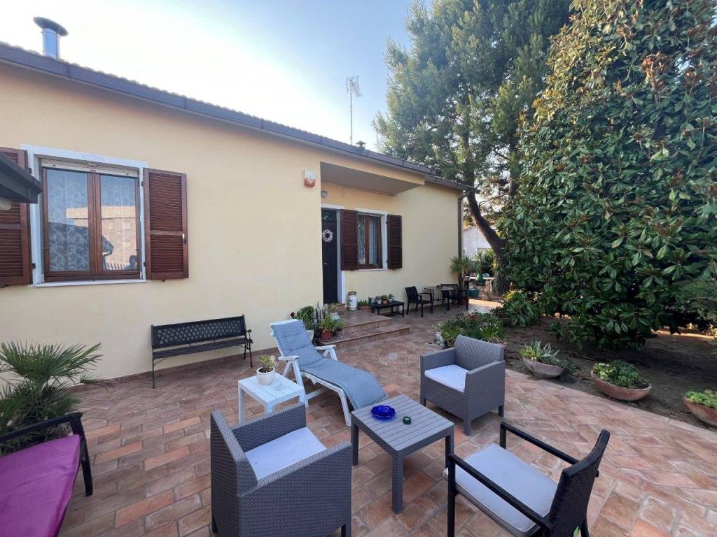 Villa a Civitanova marche in Via Italo Tamburi, 4 - Foto 2