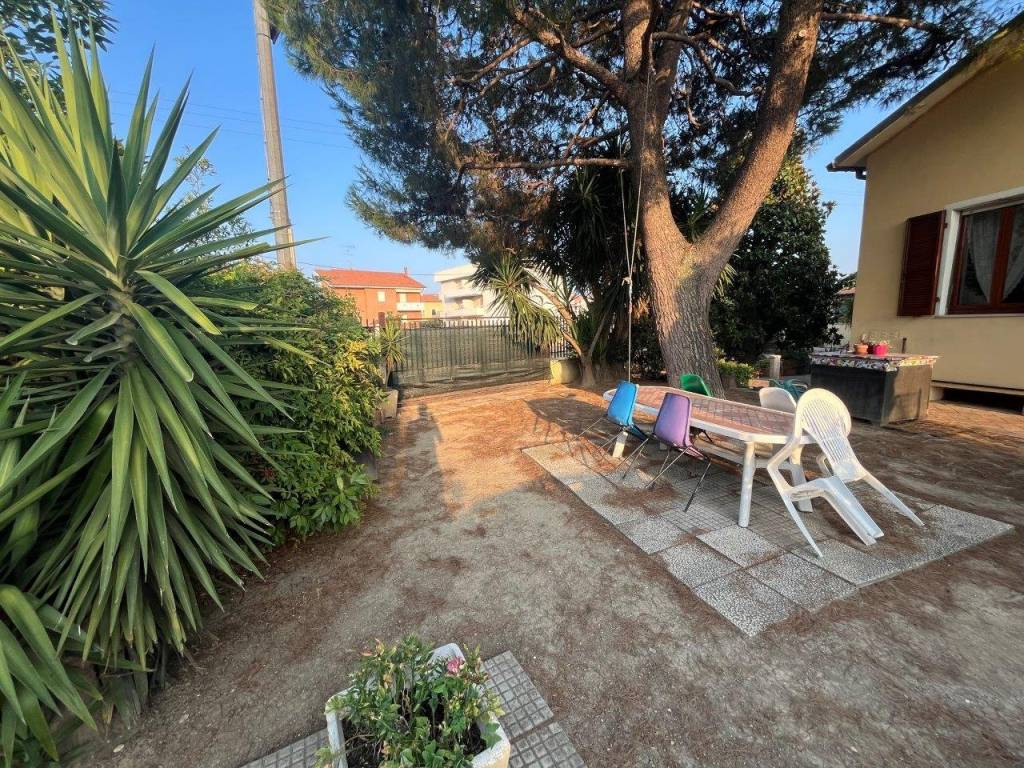 Villa a Civitanova marche in Via Italo Tamburi, 4 - Foto 3