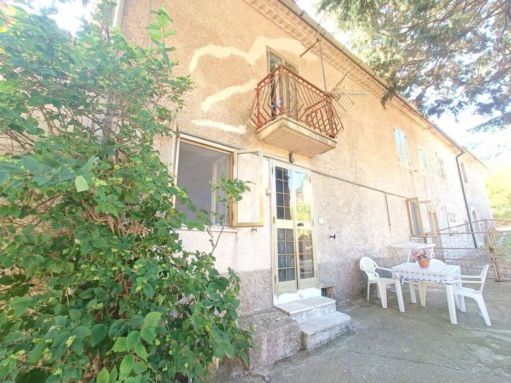 Casa indipendente a Castelpetroso in Via Rondine, 3 - Foto 3