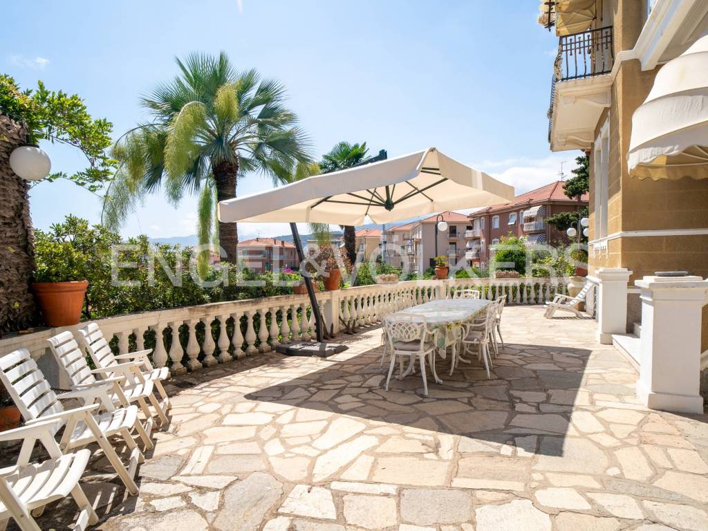 Villa a Borgio verezzi in Via Vittorio Veneto, 18 - Foto 3