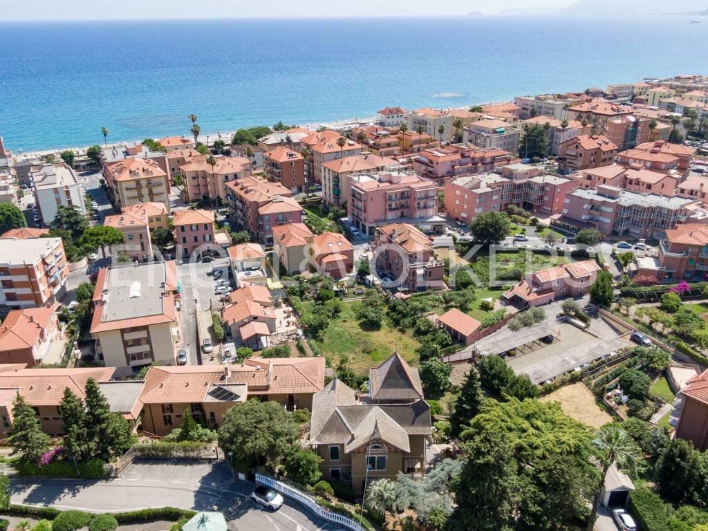Villa a Borgio verezzi in Via Vittorio Veneto, 18 - Foto 4