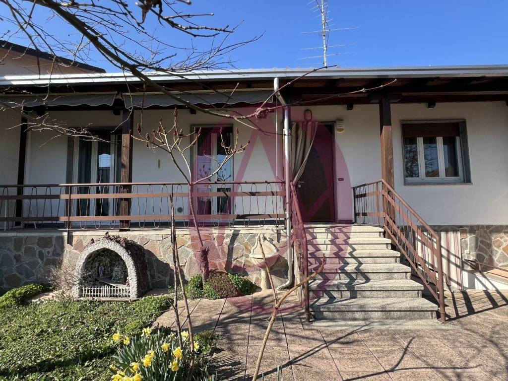 Villa a Gorla maggiore in Via Giotto, 5 - Foto 5