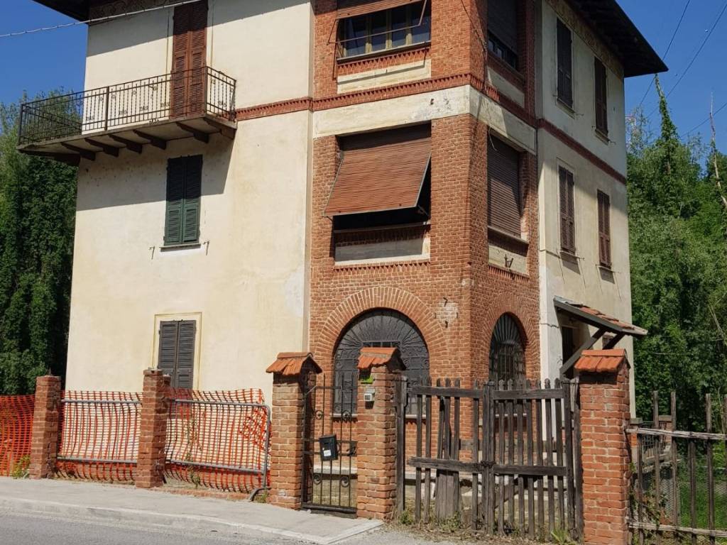 Villa a Millesimo in Via Guglielmo Marconi, 32 - Foto 5
