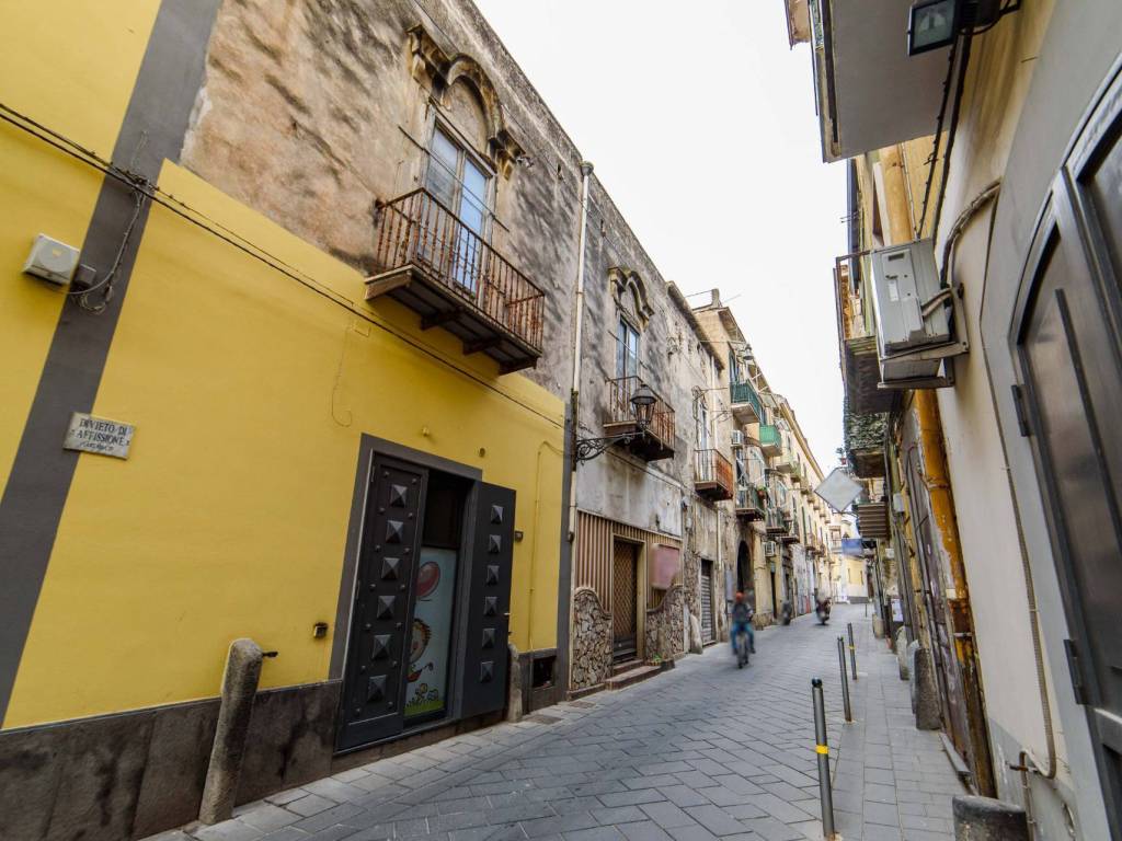Palazzo / stabile a Nocera inferiore in Corso Vittorio Emanuele II - Foto 4