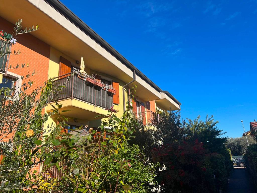 Appartamento a Castelnuovo del garda in Via Martiri delle Foibe - Foto 5