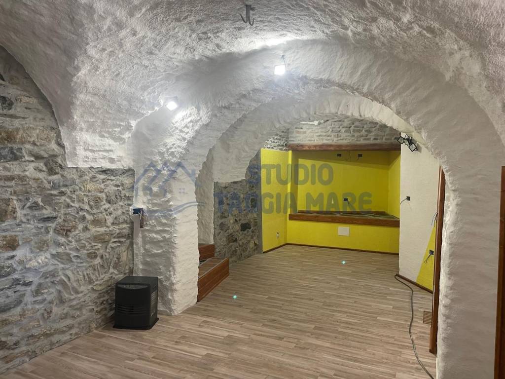Villetta a schiera a Molini di triora in Via Emanuelli - Foto 4