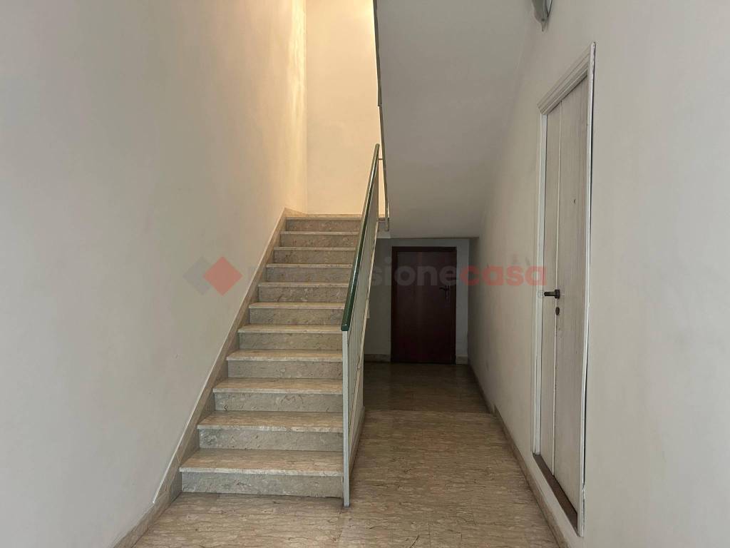 Appartamento a Grottaglie in Viale Alcide De Gasperi, 19 - Foto 2
