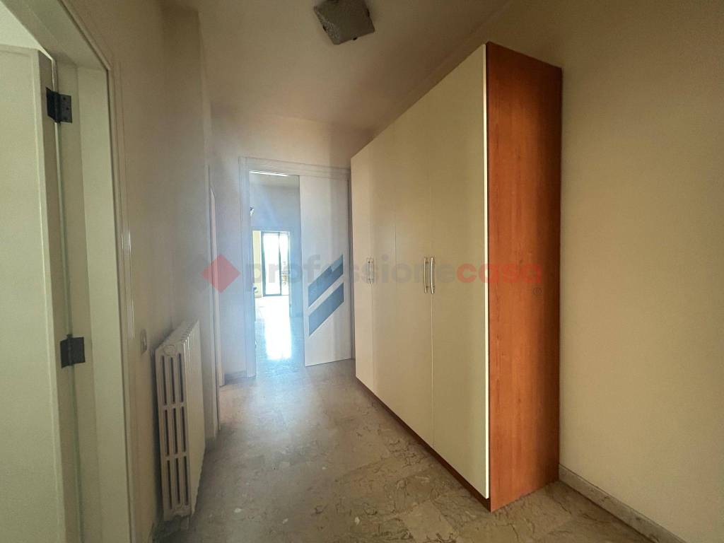 Appartamento a Grottaglie in Viale Alcide De Gasperi, 19 - Foto 4
