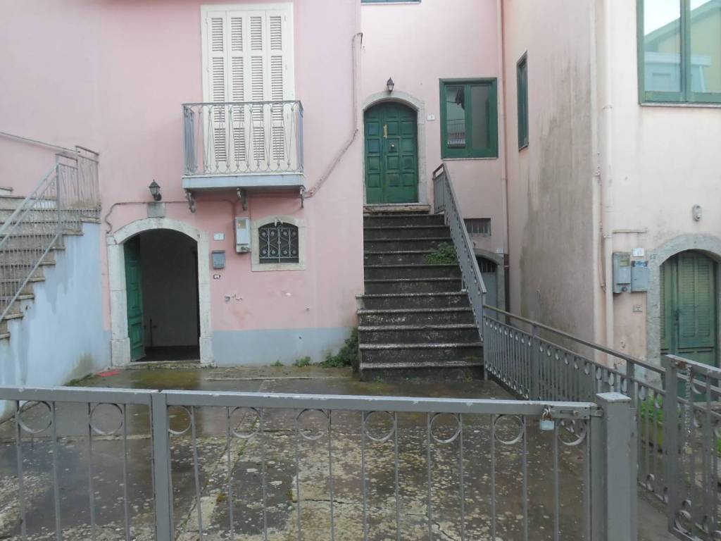 Casa indipendente a Caposele - Foto 2