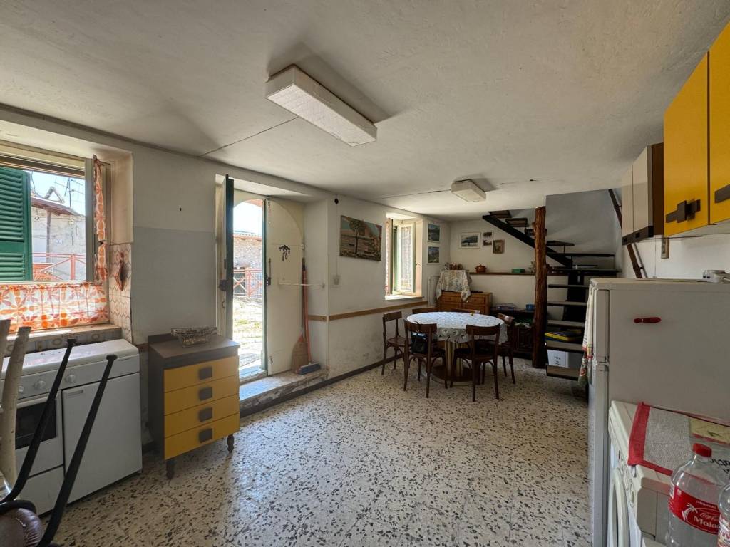Casa indipendente a Carsoli in Via Morrella, 103 - Foto 2