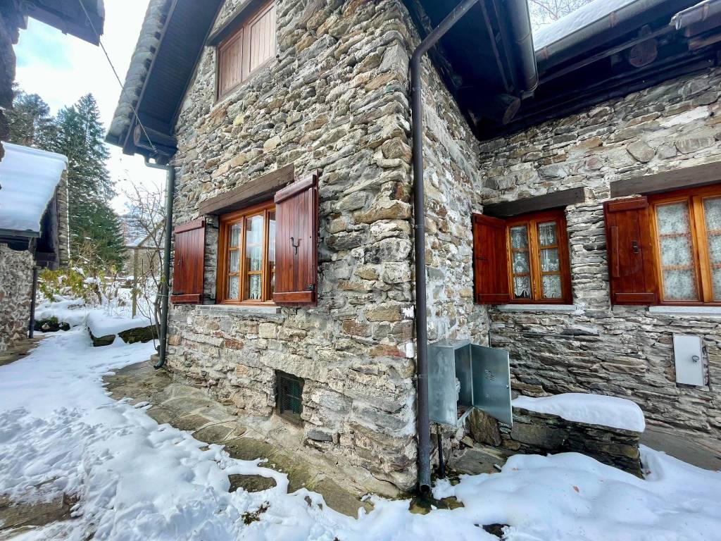 Villa a Macugnaga in Strada Regionale di Macugnaga - Foto 2