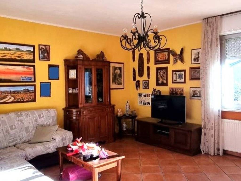 Appartamento a Alessandria in Via Achille Grandi, 3 - Foto 2