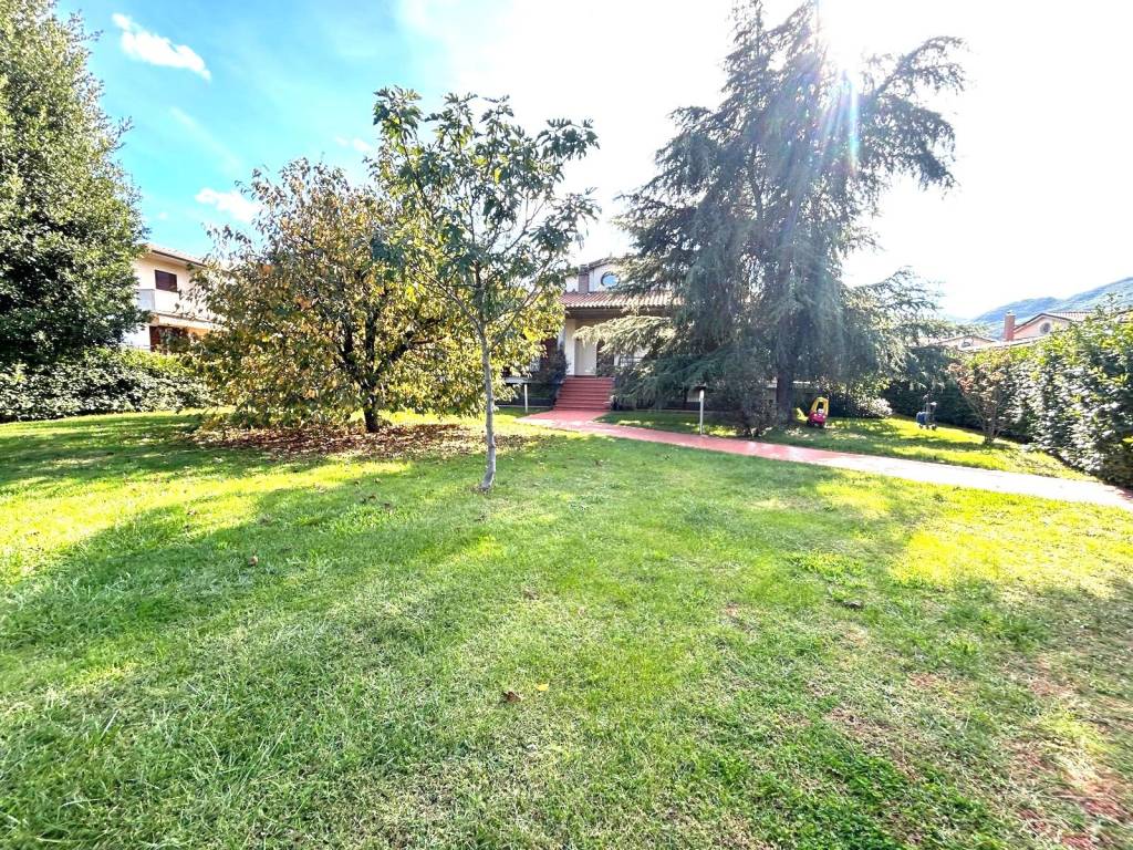 Villa a Rieti in Via G. Gregori, 6 - Foto 2