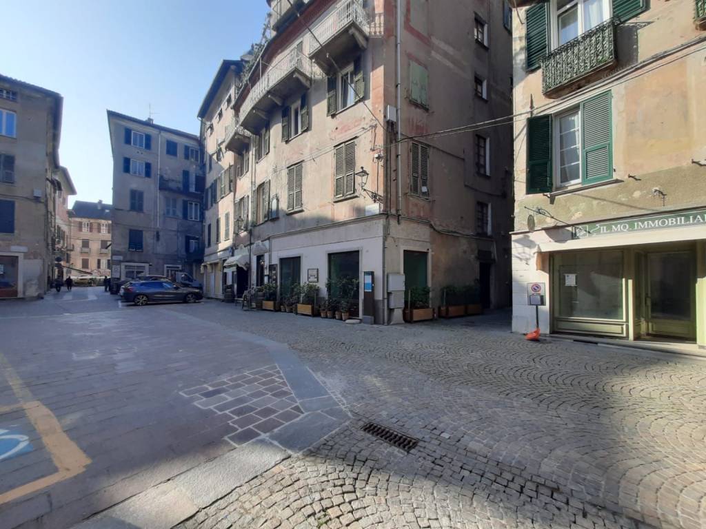 Appartamento a Ovada in Piazza Giuseppe Mazzini - Foto 2