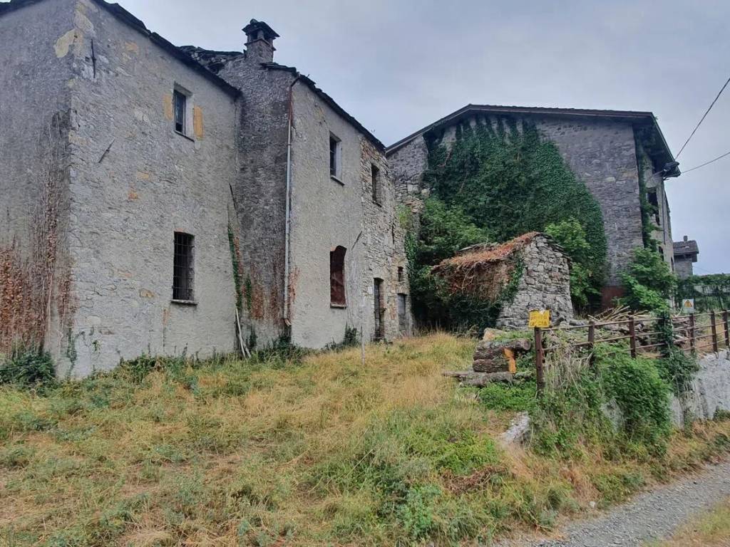 Rustico / casale a Corte brugnatella in Località Pietra Nera S.N.C. - Foto 2
