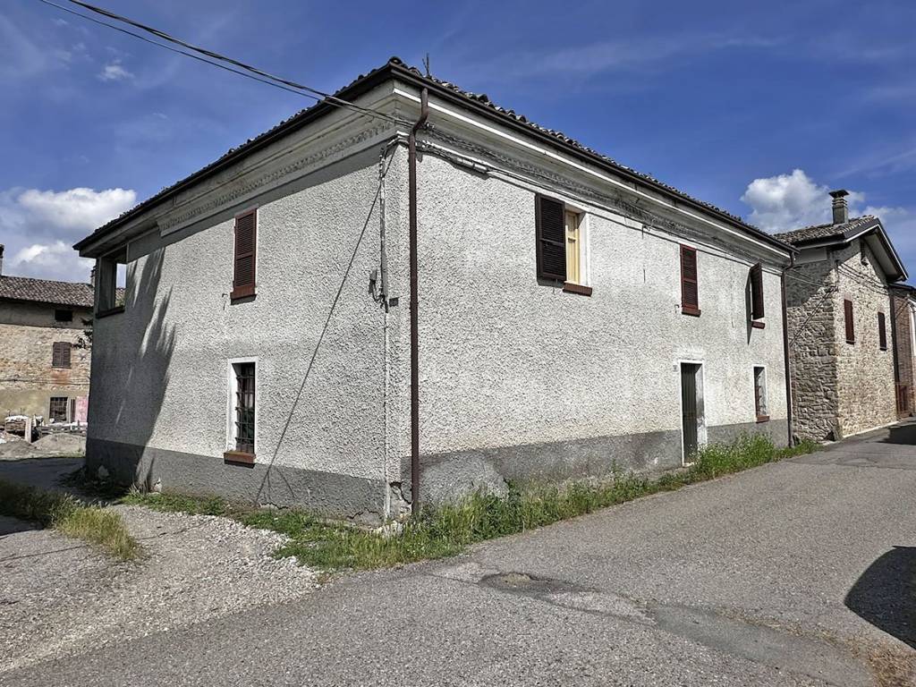 Villa a Carpaneto piacentino in Frazione Travazzano S.N.C. - Foto 2