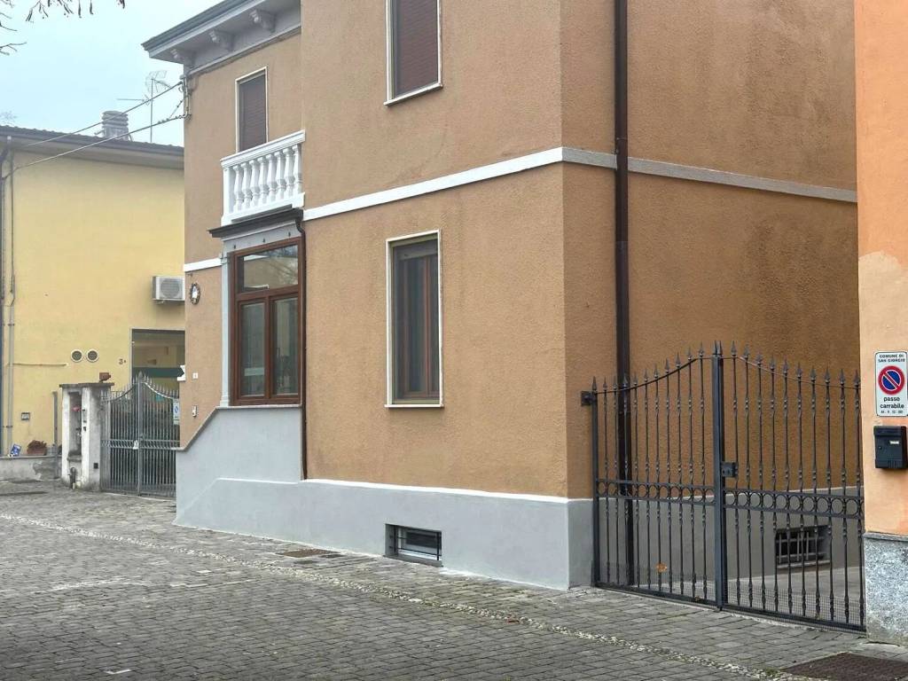 Villa a San giorgio piacentino in Piazza Guglielmo Marconi S.N.C. - Foto 3