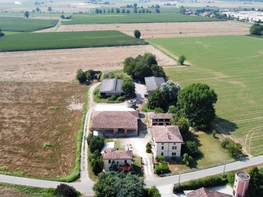 Villa a Carpaneto piacentino in Frazione Chero S.N.C. - Foto 3