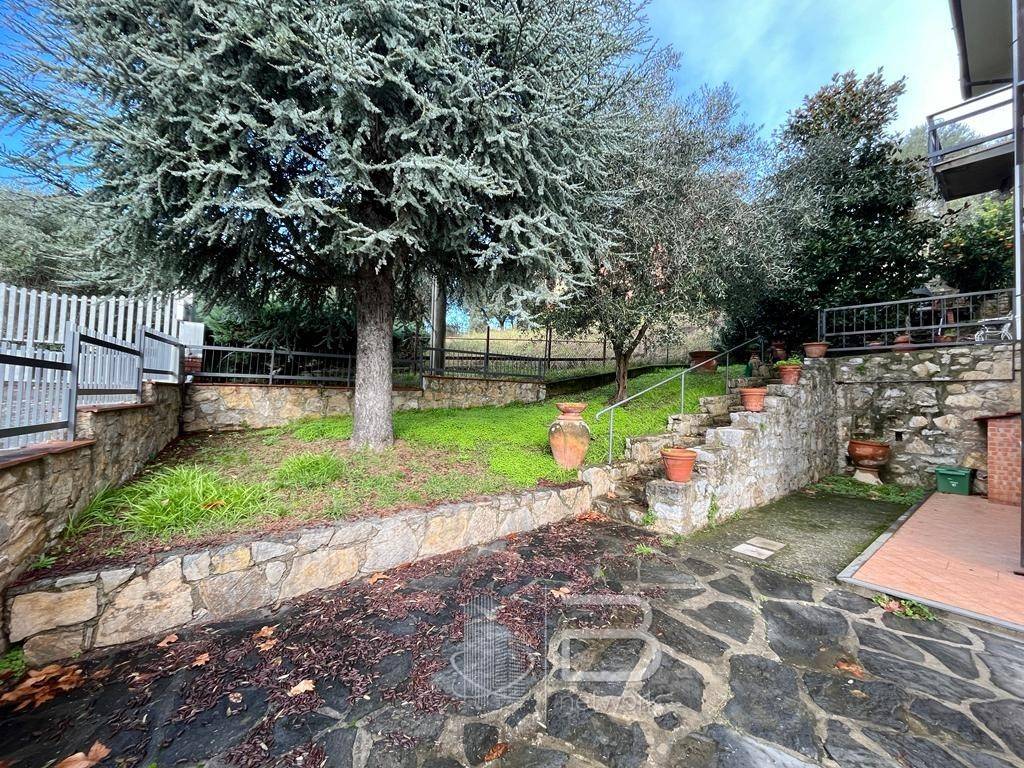 Villa a Massarosa in Via Comunale di Canipaletti - Foto 3