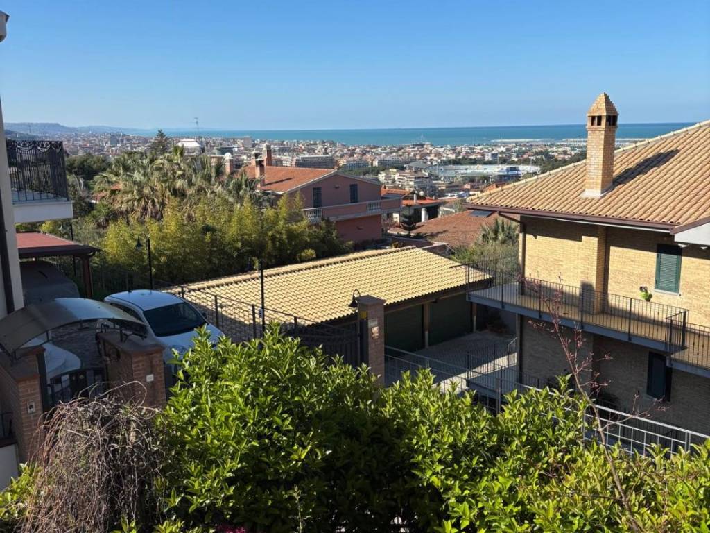 Appartamento a Pescara in Via Lago di Martignano, 18 - Foto 3