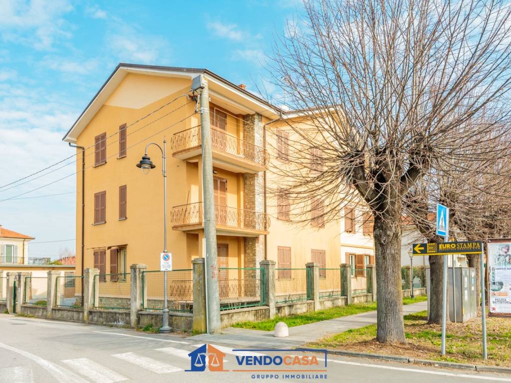 Appartamento a Bene vagienna in Via Costanzo Gazzera, 2 - Foto 2