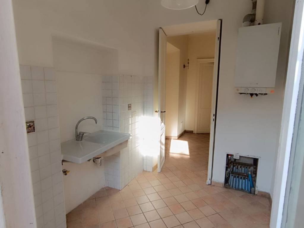 Appartamento a Alba in Via Teobaldo Calissano - Foto 5