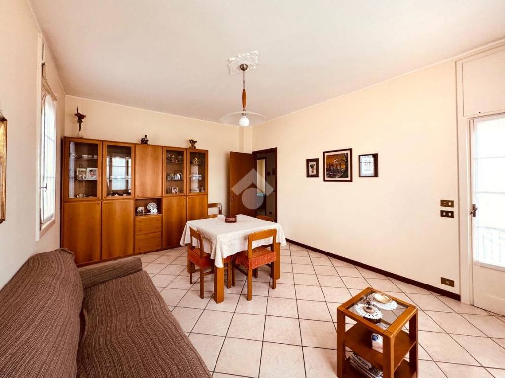 Appartamento a Casatenovo in Via E.Vismara, 20 - Foto 2