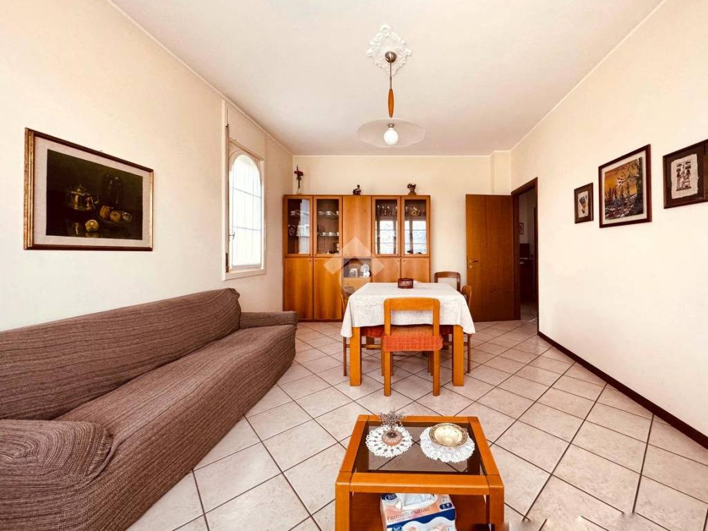 Appartamento a Casatenovo in Via E.Vismara, 20 - Foto 3