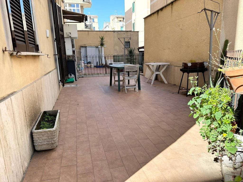 Appartamento a Roma in Via Delle Azalee - Foto 3
