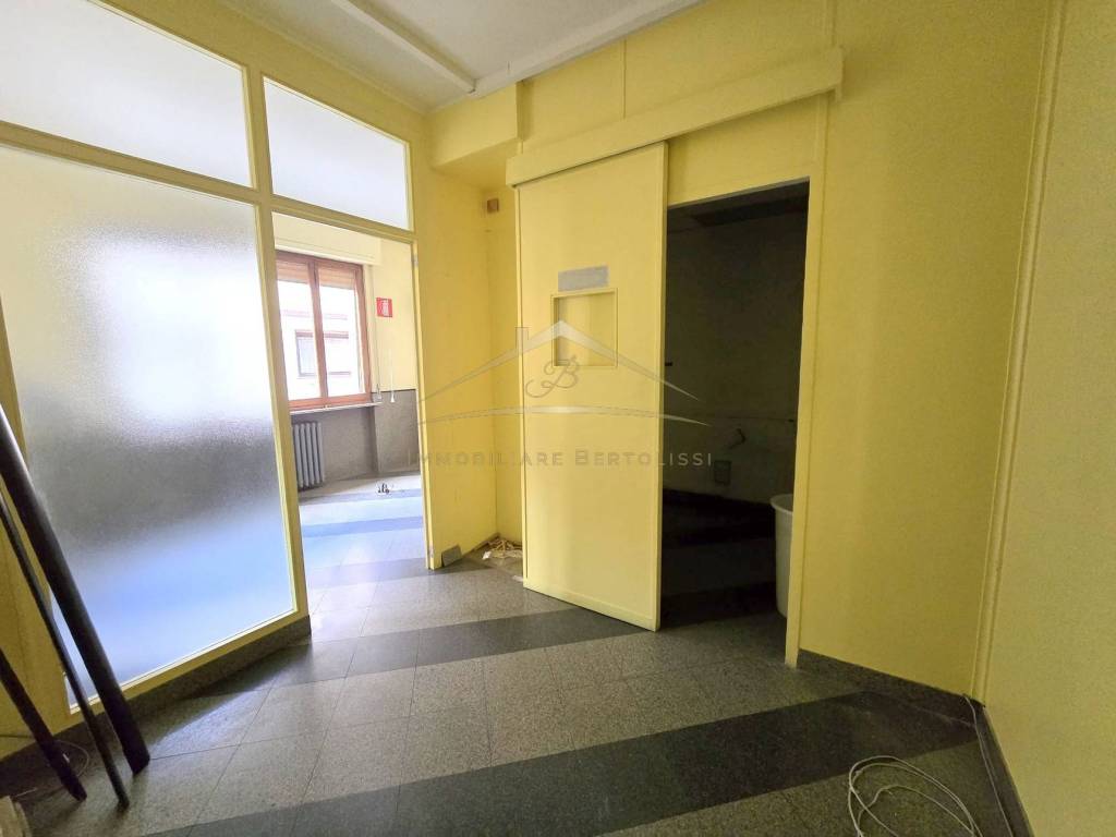 Appartamento a Borgosesia in Via Geometra Sesone, 18 - Foto 5