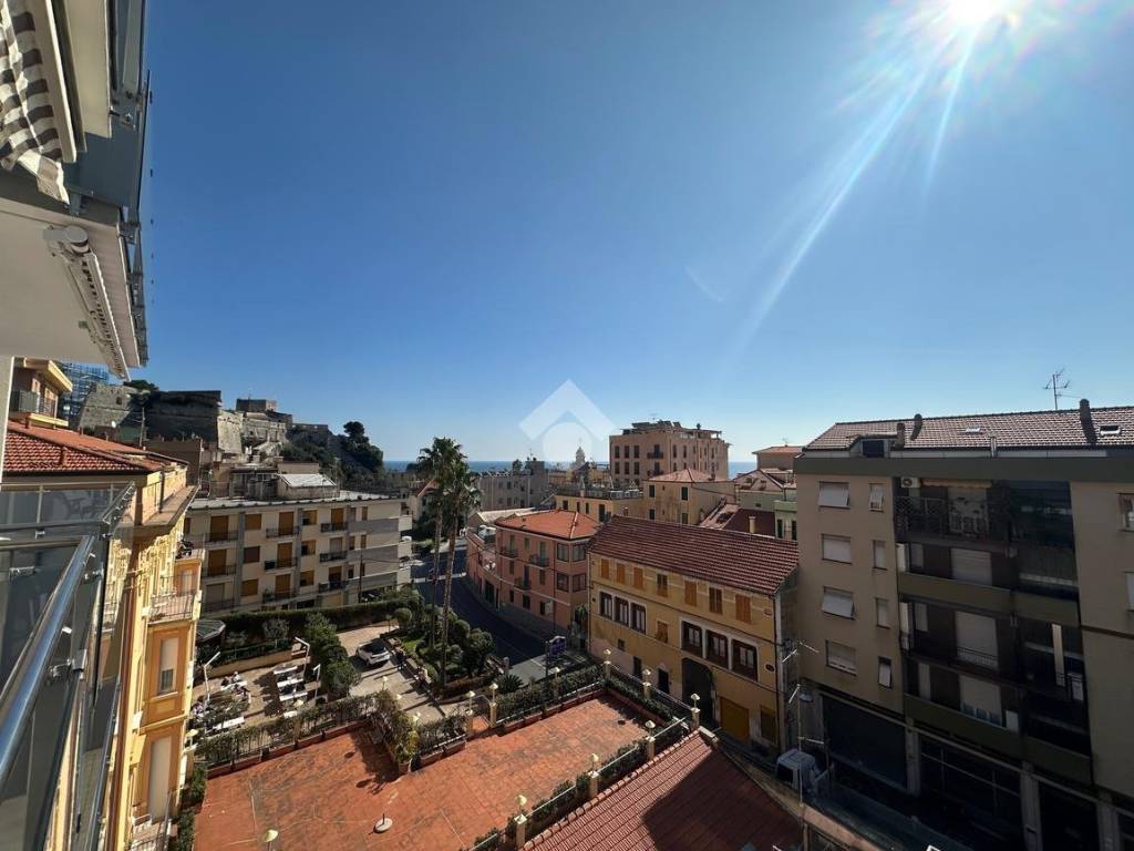 Appartamento a Finale ligure in Via Caviglia - Foto 2