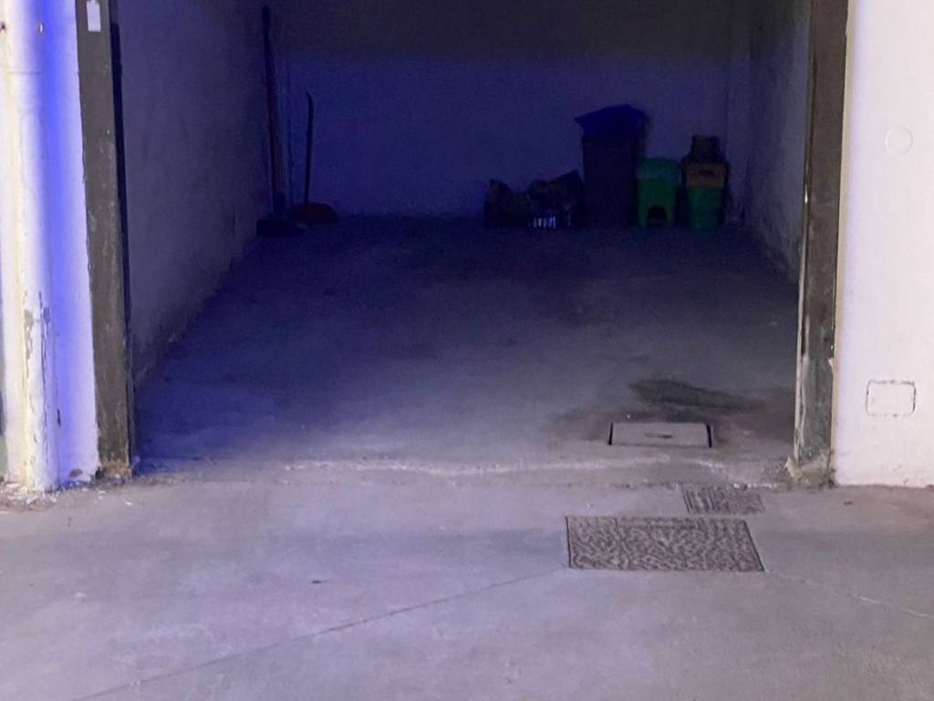 Box / garage a Parma in Via Madre Anna Maria Adorni - Foto 3