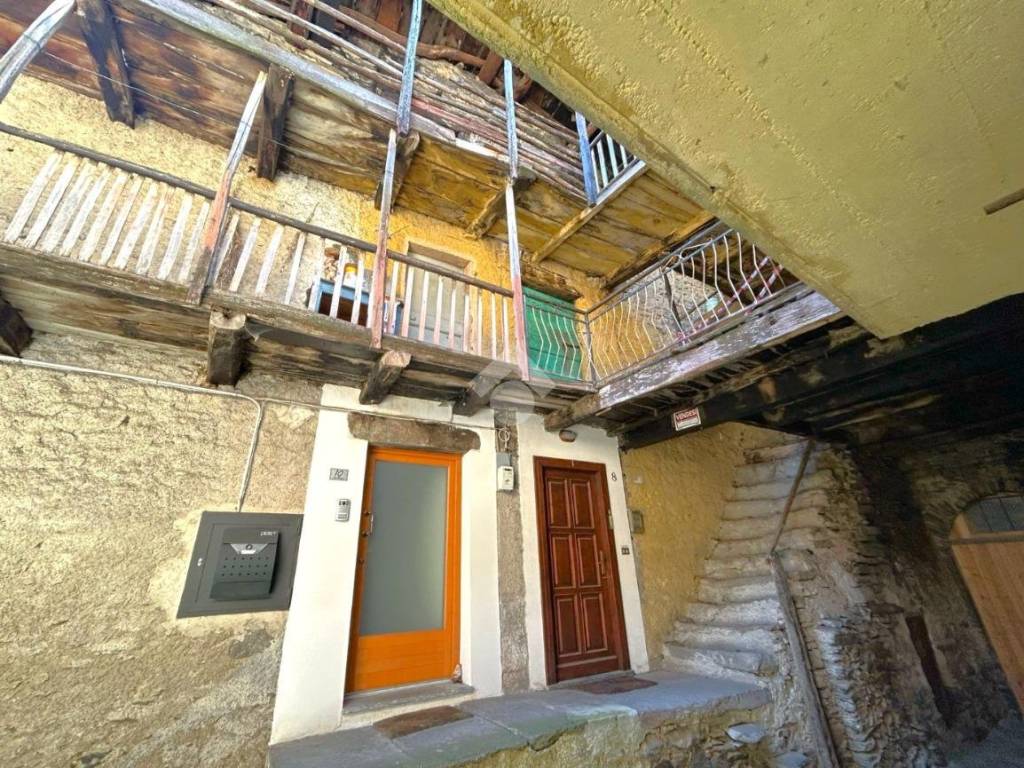 Appartamento a Cosio valtellino in Via Mayer, 8 - Foto 2