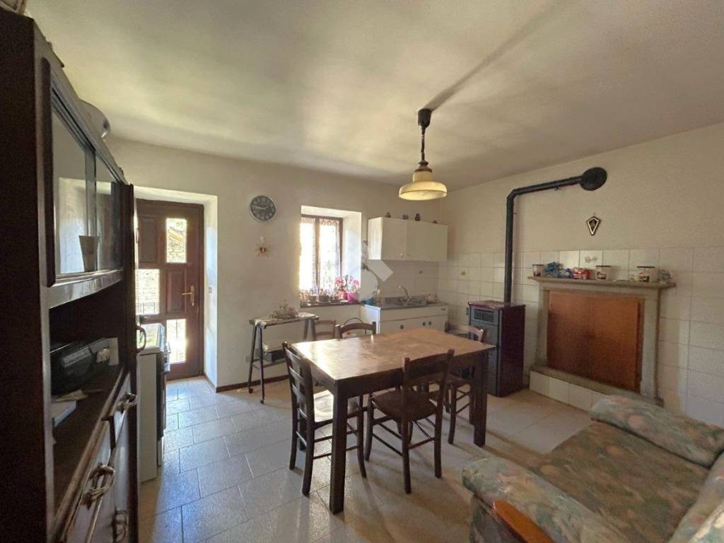 Appartamento a Cosio valtellino in Via Mayer, 8 - Foto 3