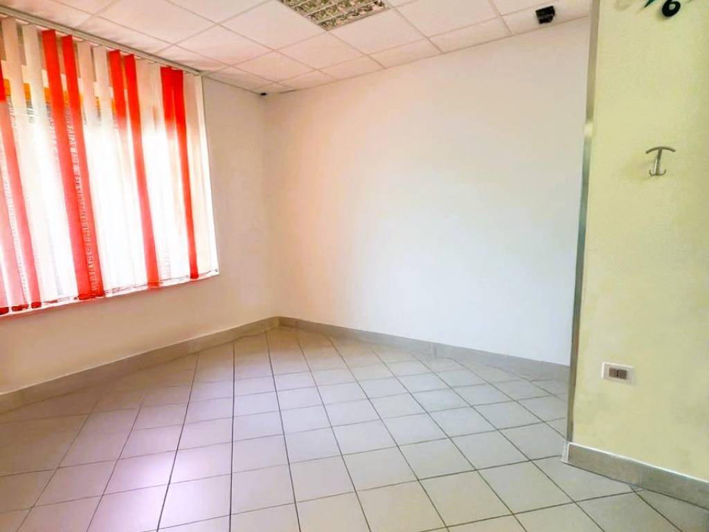 Immobile a Eboli in Via Fratelli Cervi - Foto 5