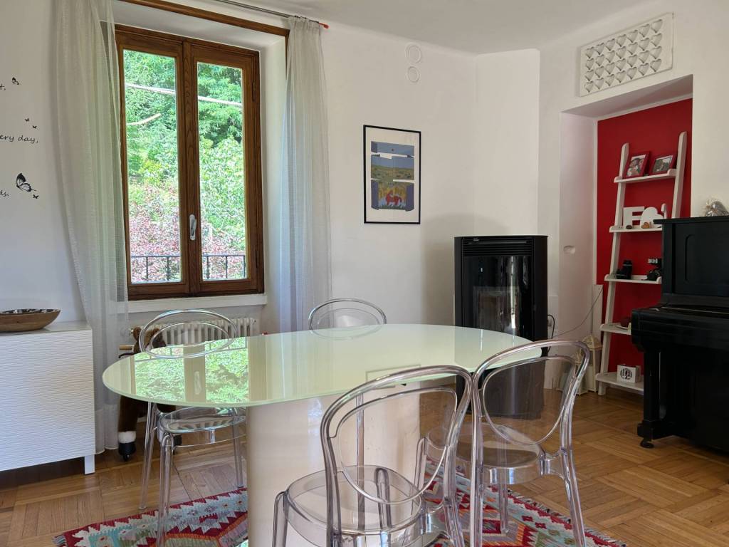 Casa indipendente a Cuasso al monte in Via Roma, 35 - Foto 5