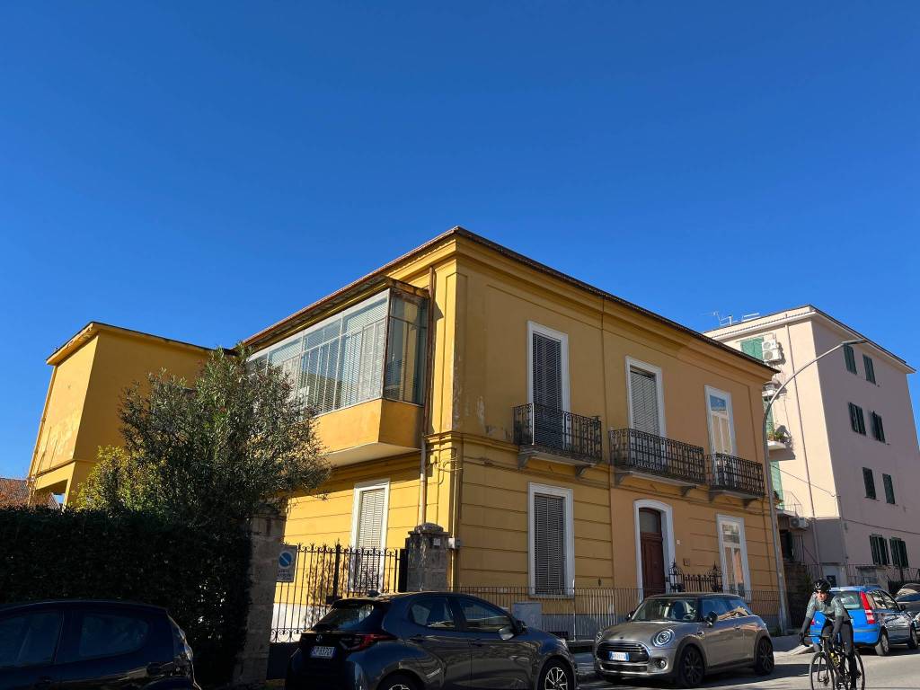 Casa indipendente a Caserta in Via Tescione Gennaro - Foto 2