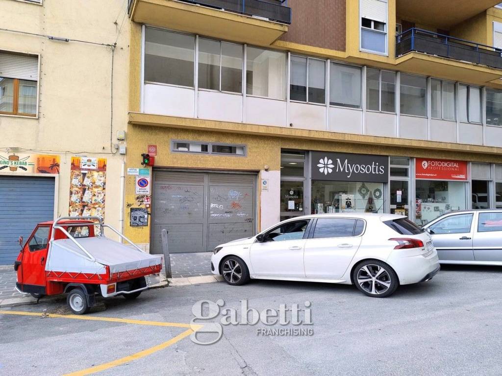 Box / garage a Campobasso in Via Nobile - Foto 2