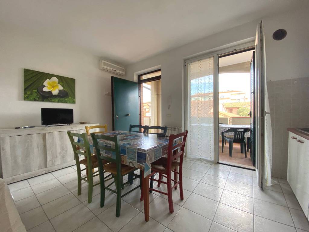 Appartamento a Follonica in Via Litoranea - Foto 4