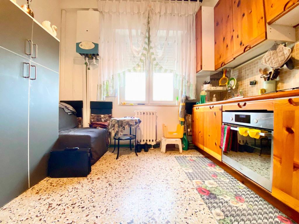 Appartamento a Falconara marittima in Via Garbino - Foto 5