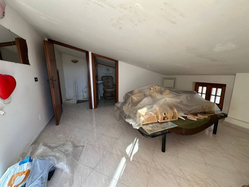 Appartamento a Aprilia in Via della Pineta - Foto 5