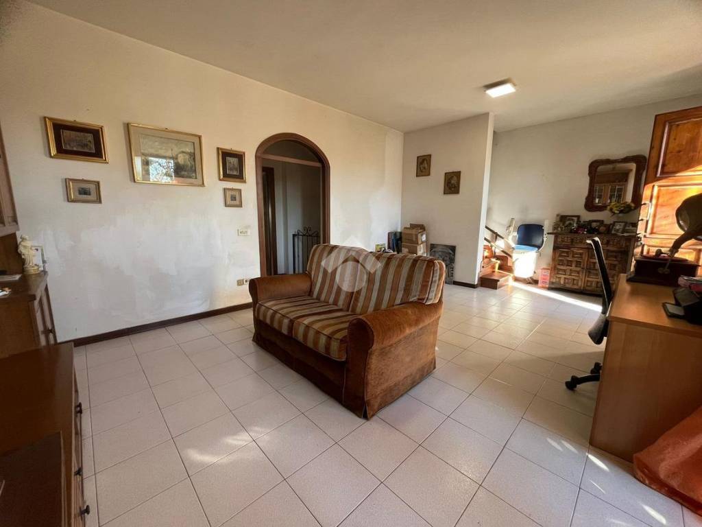 Casa indipendente a Campi bisenzio in Via dei Mille, 13 - Foto 4