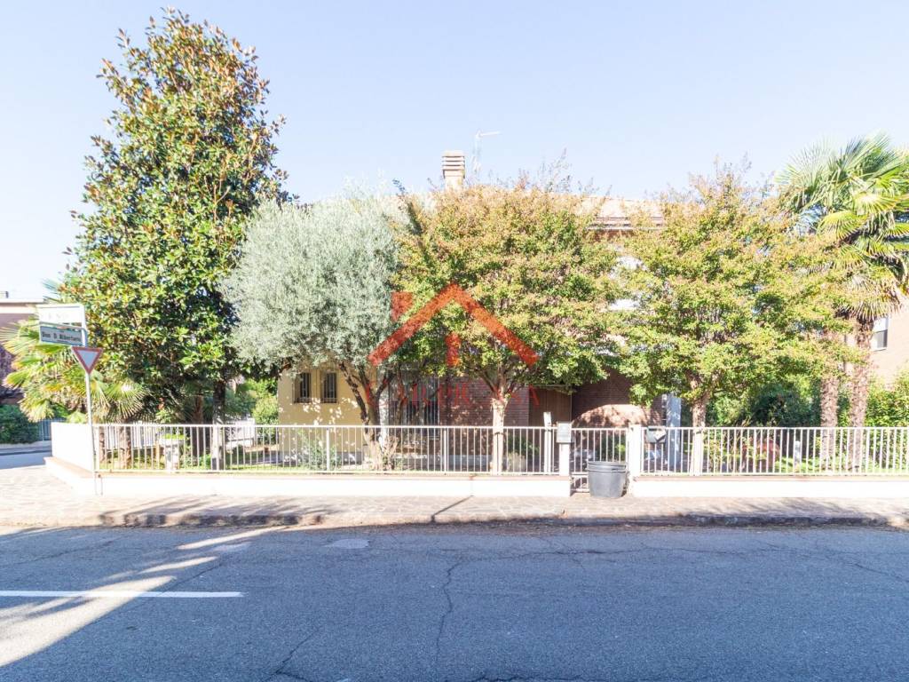 Appartamento a Carpi in Via Francesco Saverio Nitti 19 Carpi MO Italia , - Foto 2