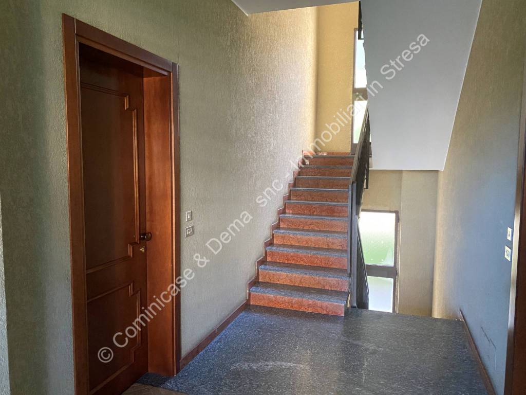Appartamento a Stresa in Via del Crocifisso, 6 - Foto 5