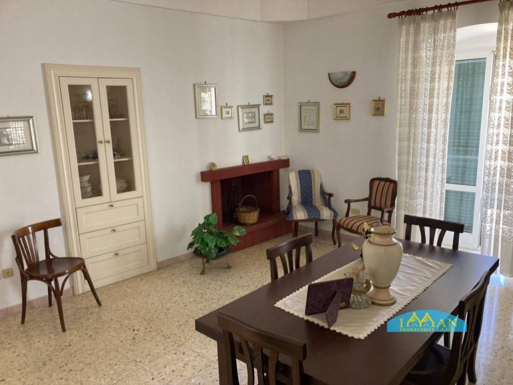 Casa indipendente a Ceglie messapica in Via Pietro Micca - Foto 2