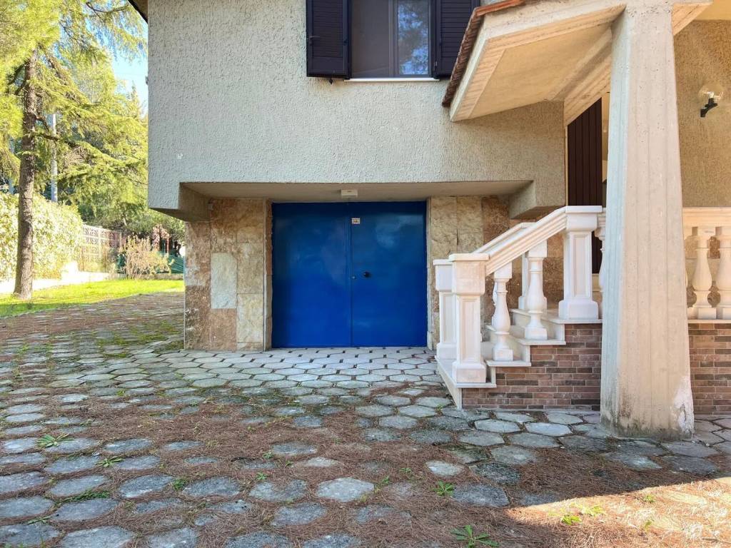 Villa a Andria in Viale Delle Pinete S.N.C. - Foto 4