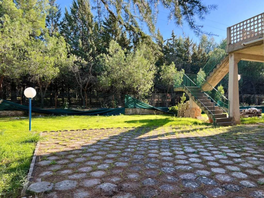 Villa a Andria in Viale Delle Pinete S.N.C. - Foto 5